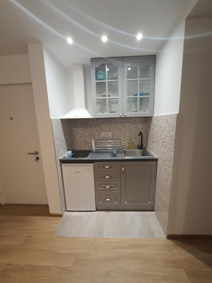 Kucica U Sumi Apartment *